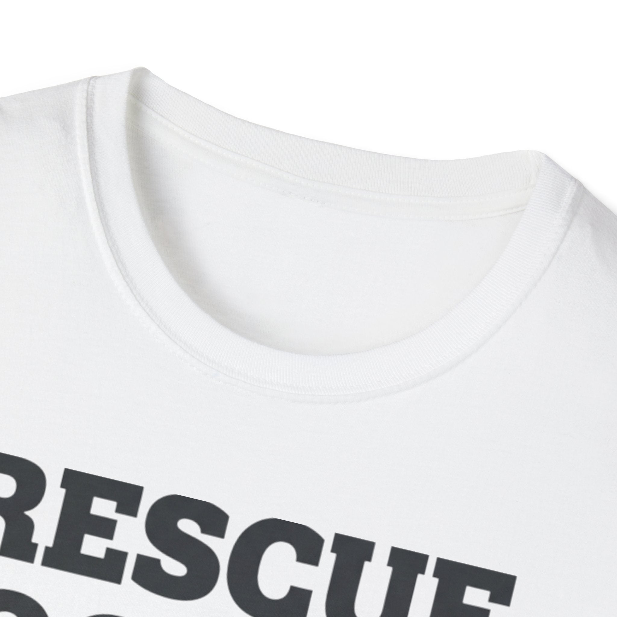 Rescue Dog Mom T.-Shirt