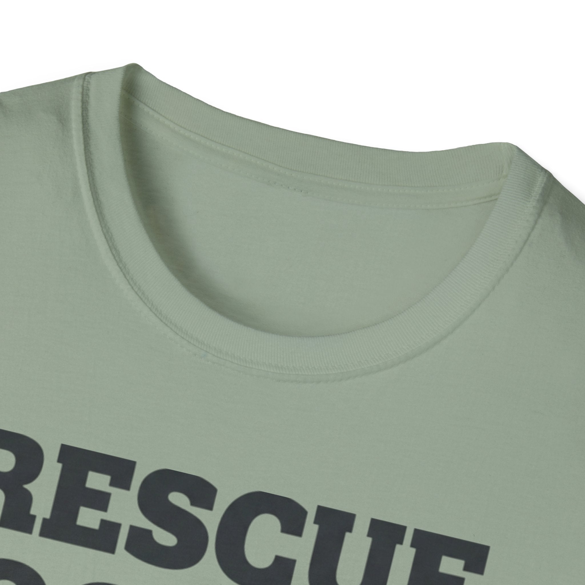 Rescue Dog Mom T.-Shirt